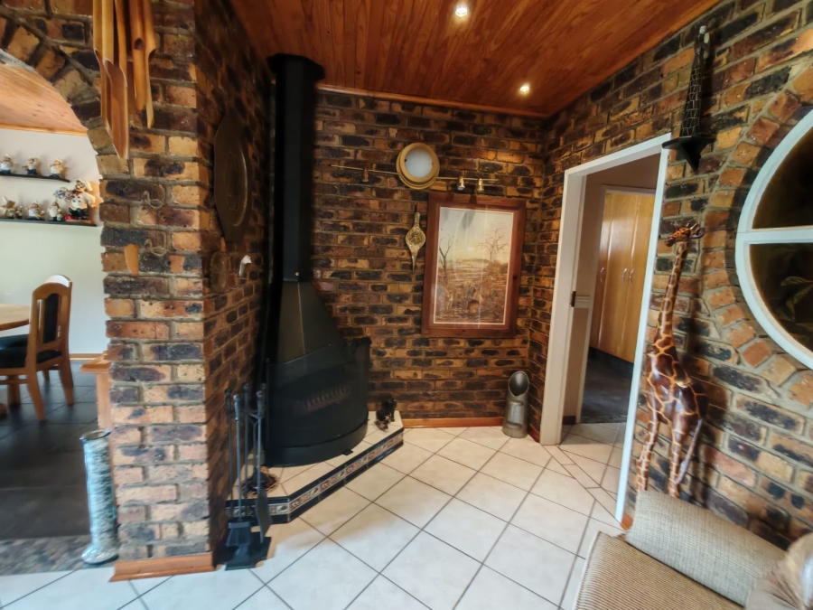 3 Bedroom Property for Sale in Vaalpark Free State